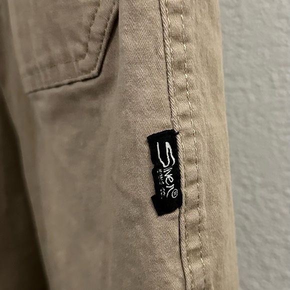 Women’s frill top high waist adorable silver brand shorts size 10 - Picture 4 of 7